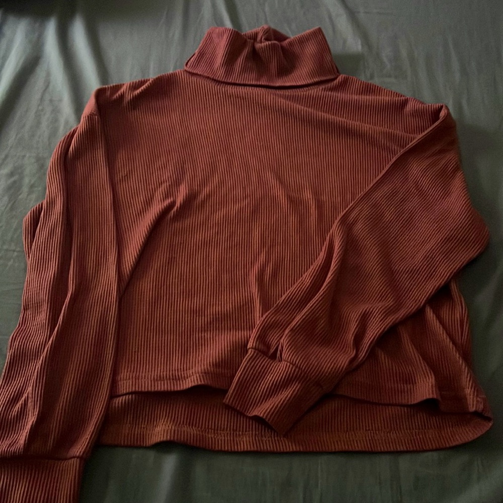 Women’s size small shein turtle neck sweater